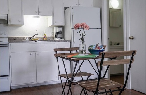 Johnston Terrace Apartamento | ¡Nuevo listado! Estudio económico y funcional cerca de AUS y del centro