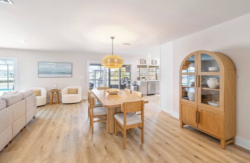 Spring Hill Casa | New Listing/Tiki Bar/Waterfront/Pool/games