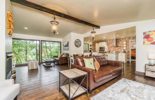 Dahlonega Casa | New Listing! Two Houses - 4 Minutes to Dahlonega