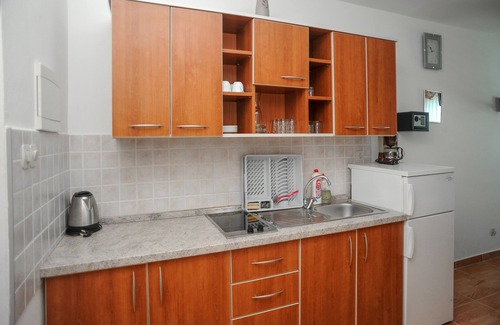 Caska Apartamento | Vila Caska ap 3 - 2 personas, cerca de Zrce, vista al mar, wifi, piscina, restaurante y bar