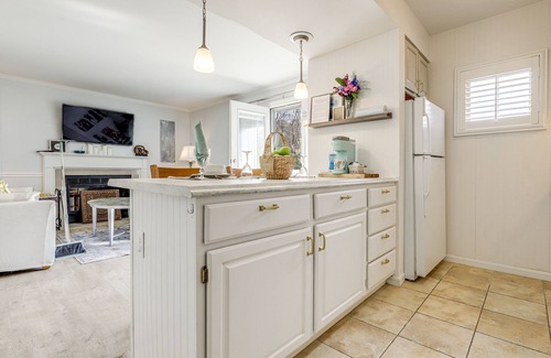 Norwich Condominio | NEW LISTING! Villa Spa Blu (1-Bedroom Condo) with Pool