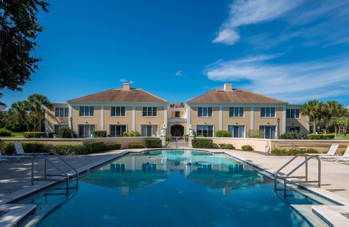 Osprey Apartamento | NEW LISTING: Windsor Lodge Unit 14, studio, close to beaches, pool