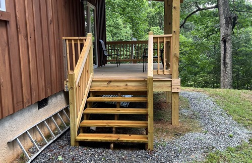 Waynesville Cabina | New listing Secluded NEW Cabin close to Waynesville & Lake Junaluska