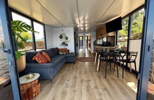 Baambrugse Zuwe Apartamento | NEW - Little Asia - Houseboat Lake Near Amsterdam