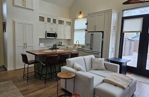 McFarland Casa | NEW! Loft-Style 2BR Haven, Minutes to Madison