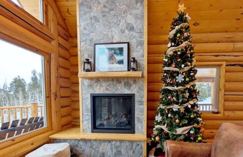 Winter Park Highlands Casa | New Log Home, Hot Tub For 8, Views!