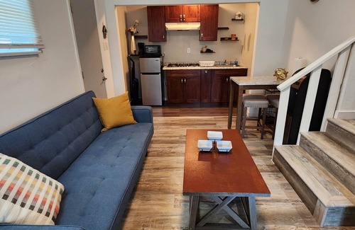 Central Escondido Apartamento | New ! Lovely Studio w/ patio, Parking on premises