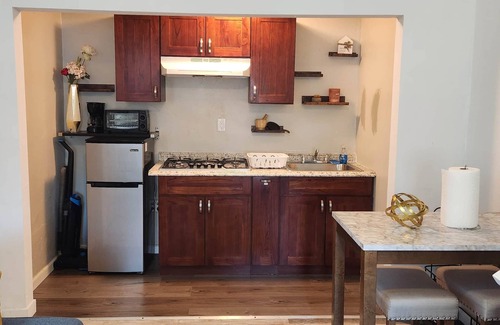 Central Escondido Apartamento | New ! Lovely Studio w/ patio, Parking on premises