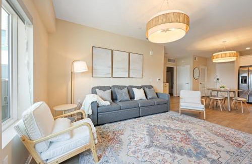 North Park Apartamento | NEW LUX Modern Retreat Views Parking Workspaces