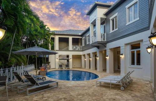 Plantation Casa | New Luxe Super Villa by The Glam Homes
