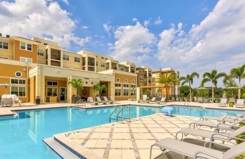 Riverview Apartamento | NEW! Luxurious Lakeview Retreat King Size| 1BR/1BA