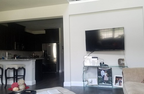 Northeast Carrollton Casa | New Luxurious Two Bedroom Condo