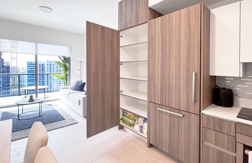 East Little Havana Apartamento | New Luxury 1/1 BR Apartment in Brickell with Parking