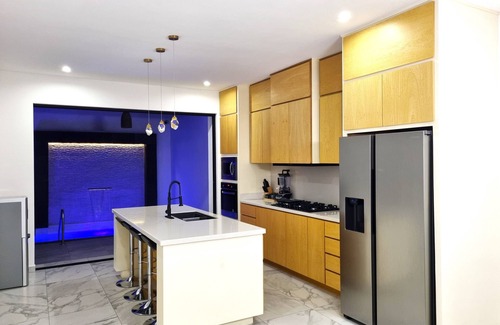 Acuario Villa | New Luxury 4BR Private Heated Pool and Jacuzzi Villa.