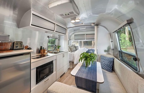 Arroyo Grande Casa | New: Luxury Airstream Experience on 5 Acres!