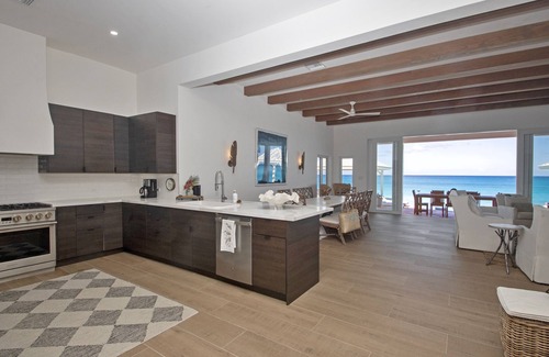 Farmer's Hill Casa | New Luxury Beachfront Home. nYour Private Paradise Awaits!