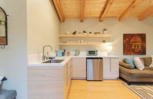 Hatton Fields Cabaña | New Luxury Cottage Minutes To Beach & Town!