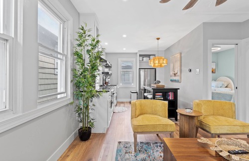 North End Condominio | New! Luxury Coastal Cottage 2BR Retreat. Walk to beach and Boardwalk