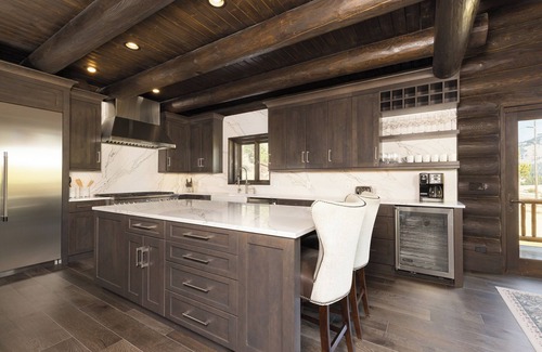 Gallatin Gateway Casa | New! Luxury Gallatin Riverview Lodge near Big Sky, sleeps 12