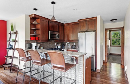 Old Town Condominio | NEW! Luxury Penthouse 4BR/3BA Condo In Heart Of Downtown Winter Park