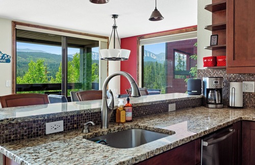 Old Town Condominio | NEW! Luxury Penthouse 4BR/3BA Condo In Heart Of Downtown Winter Park