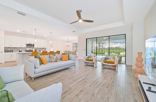 Estero Casa | New Luxury Pool Home with Lake View - Amazing Amenities!