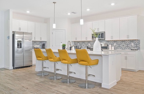Estero Casa | New Luxury Pool Home with Lake View - Amazing Amenities!