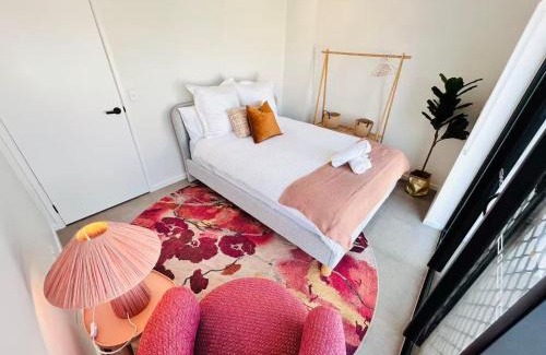 Mount Gravatt East Apartamento | New Luxury Spacious private convenient hilltop view 3BD