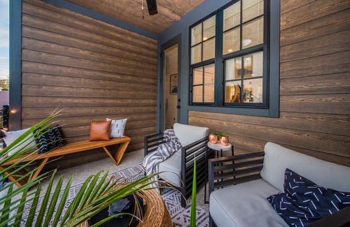 Greenville Downtown Casa | New Luxury Townhouse - Central to Downtown Greenville