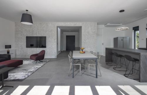 Butkovici Villa | New! Luxury Villa Epic 5 - 50 m2 heated pool