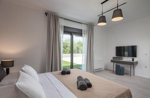 Butkovici Villa | New! Luxury Villa Epic 5 - 50 m2 heated pool