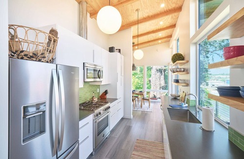 Ilwaco Casa | NEW! Luxury, Waterfront, Natural beauty, Near restaurants (Harbor)