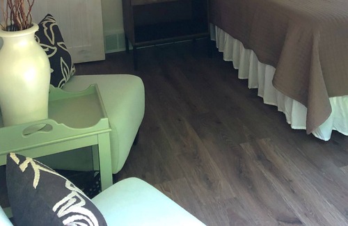 Maple City Cabina | NEW! M22 Luxury Cabin