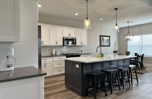 Sherman Casa | New Magnolia Hideaway Home