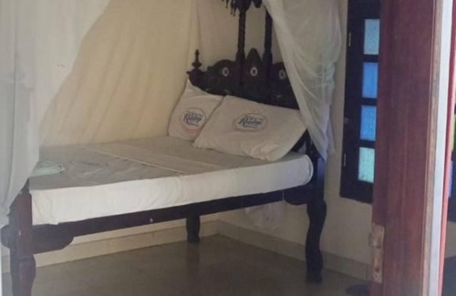 Lamu Hotel | New Mahrus Hotel & Rooftop Restaurant