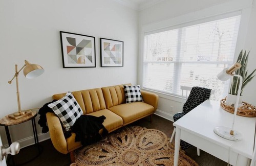 Murfreesboro Casa | NEW Maple Manor | Murfreesboro Luxury Townhouse