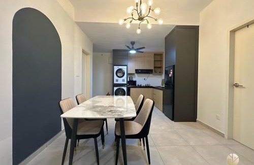 Seri Kembangan Apartamento | NEW Meta Residence Seri Kembangan 3R2B for 8 people