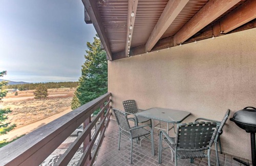 Angel Fire Apartamento | New Mexico Condo with Fireplace and Mountain View