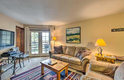 Angel Fire Apartamento | New Mexico Condo with Fireplace and Mountain View