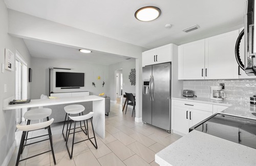 Ludlam Casa | New Miami Oasis