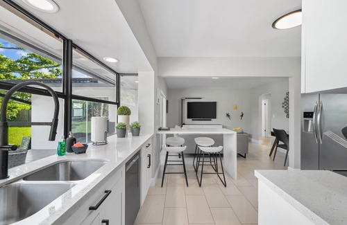 Ludlam Casa | New Miami Oasis