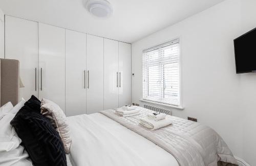 Chiswick Apartamento | New! Modern 1-BR House with Patio & HotTub , Chiswick