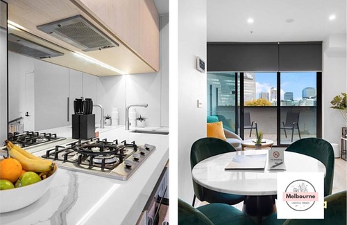 West Melbourne Casa | New Modern 2-Bedroom Duplex Free Parking - City View, Near To All Attractions