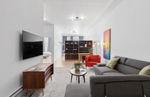 La Petite-Patrie Apartamento | New Modern 2bdr Apartment in Little Italy