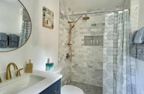 West Falls Church Apartamento | New, Modern, 3 bed/3 bath Apt