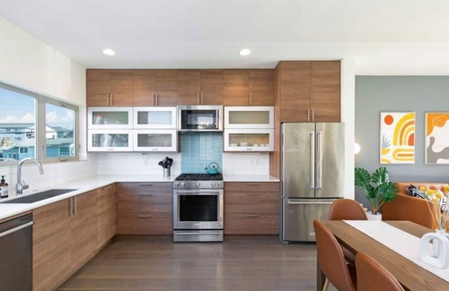 Old Ballard Casa | New modern 3B3B w/ rooftop deck & 240v EV charging