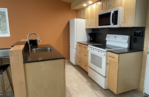 Iona Cabaña | New Modern cabin overlooking the Bras d'Or in Iona, NS