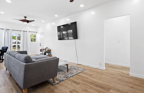 Wahiawa Casa | New Modern, Central Home - 3 bedrooms