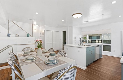 Solana Beach Casa | NEW! Modern Coastal New-Build Home With Private Beach Access in Gated Community