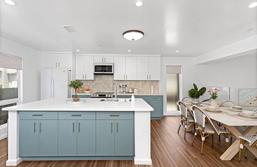 Solana Beach Casa | NEW! Modern Coastal New-Build Home With Private Beach Access in Gated Community